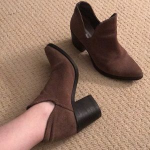 7 brown suede Steve Madden Booties